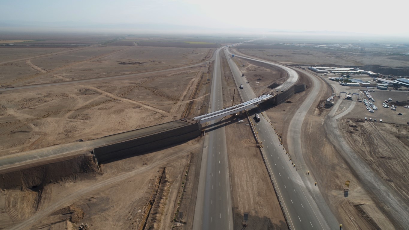  آغاز بهره برداری آزاد راه کنارگذر جنوبی تهران(آبیک-چرمشهر) آزاد راه غدیر